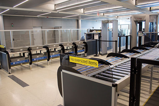 Security lane at Chicago’s O’Hare with parallel loading and ATRS, (Credit: US Transportation Security Administration) 